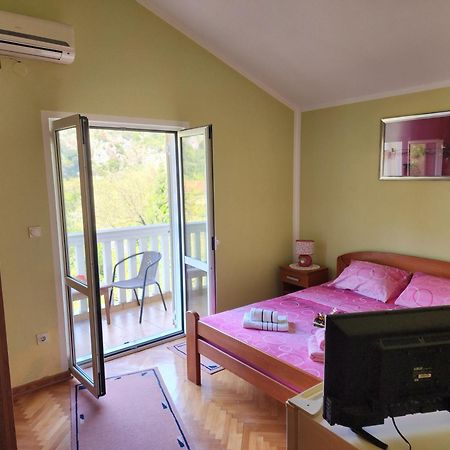 Lorena Rooms Risan Exterior foto