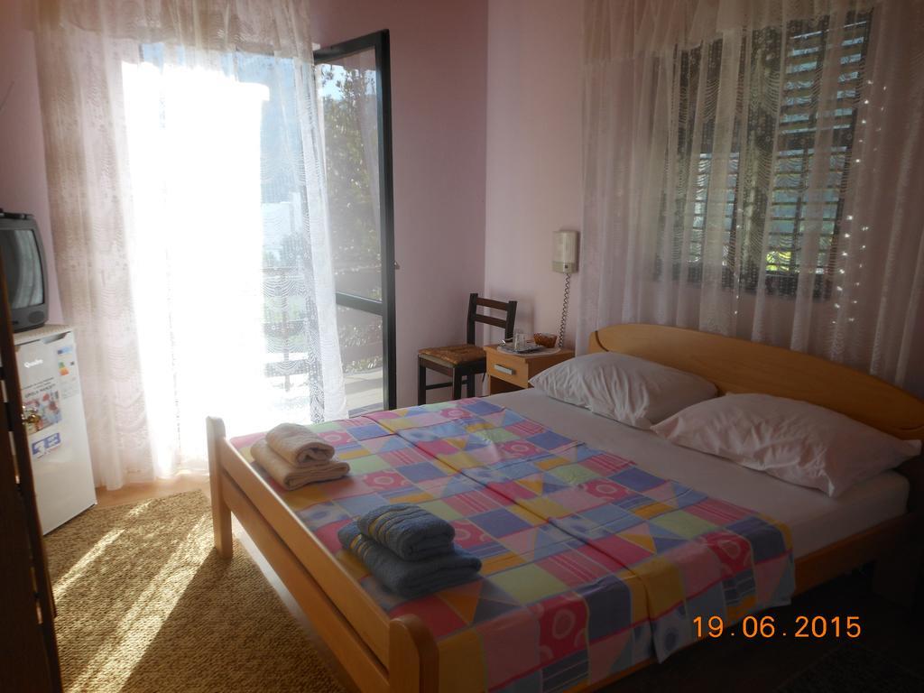 Lorena Rooms Risan Exterior foto